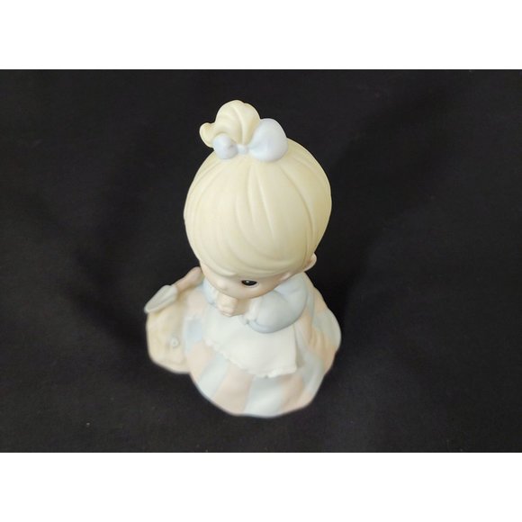 Precious Moments "Sowing the Seeds of Love" 1992 Members Only, #PM-922, - Picture 7 of 8